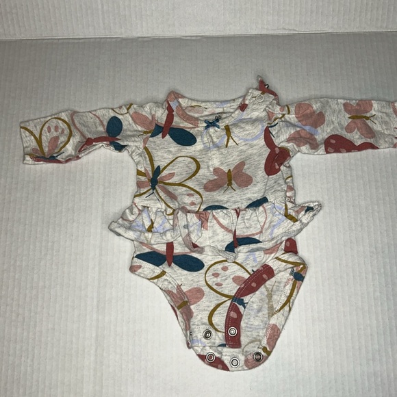 Carter’s - Picture 2 of 3